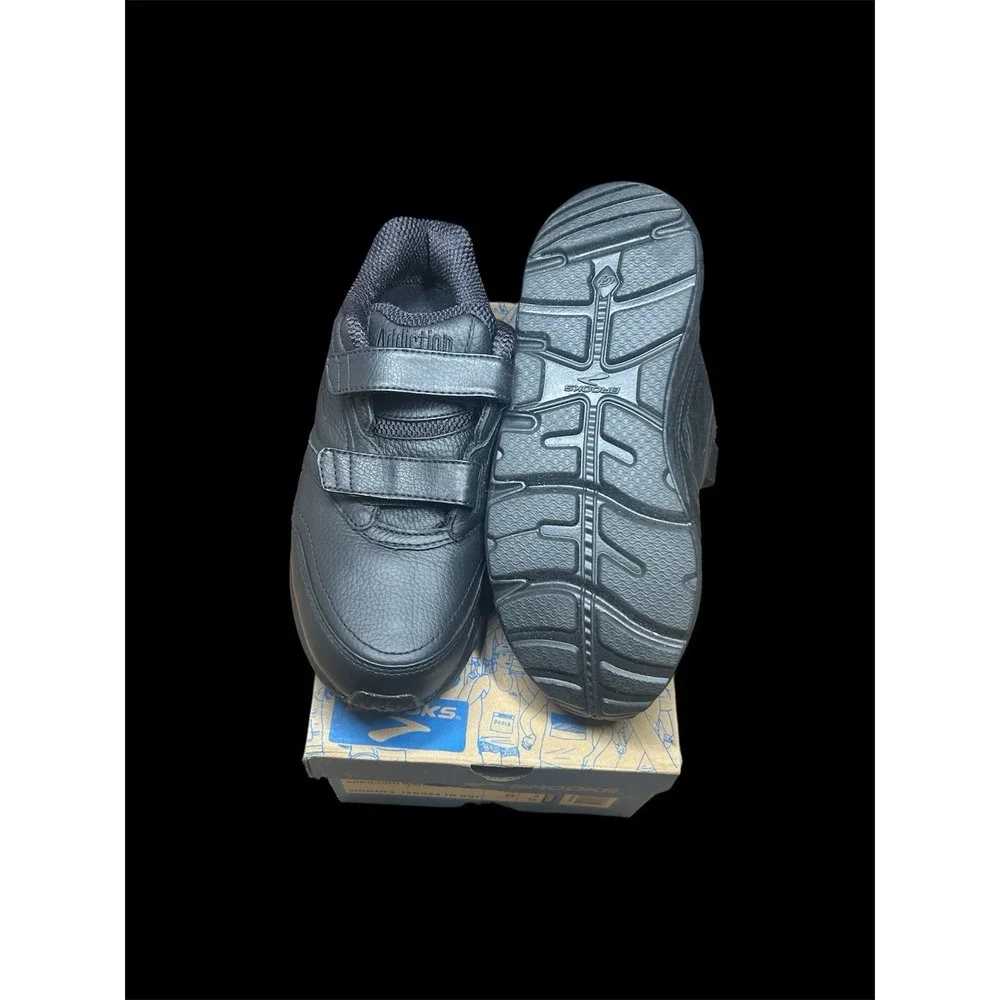 Size 8 - Brooks Addiction Walker V-Strap Black - 120033-1D-001‎